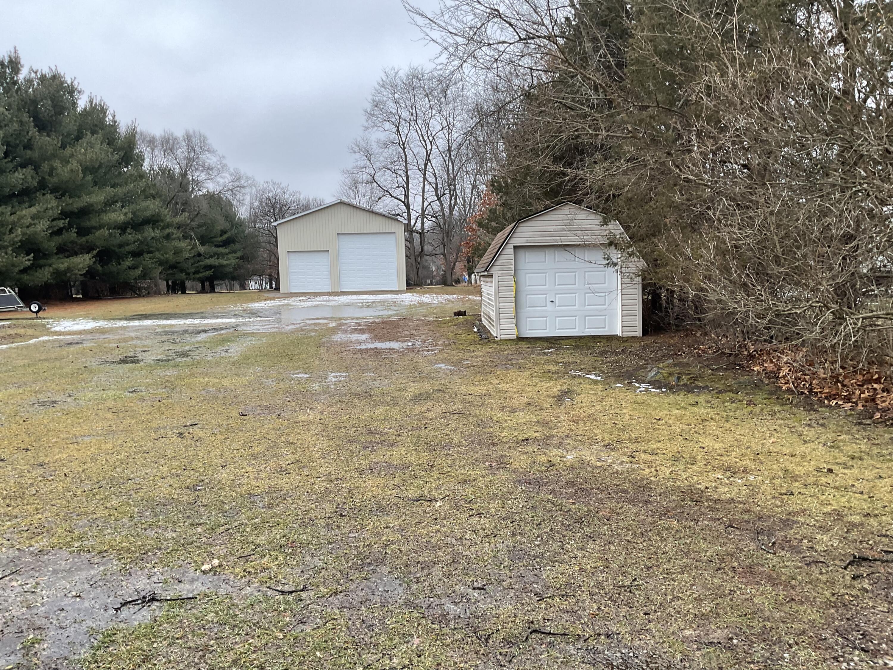 42950 Bemis Road Belleville, MI 48111 - Photo 3 of 18 C2F3CB2E-CB27-44E3-A996-2E9D872FDF3F