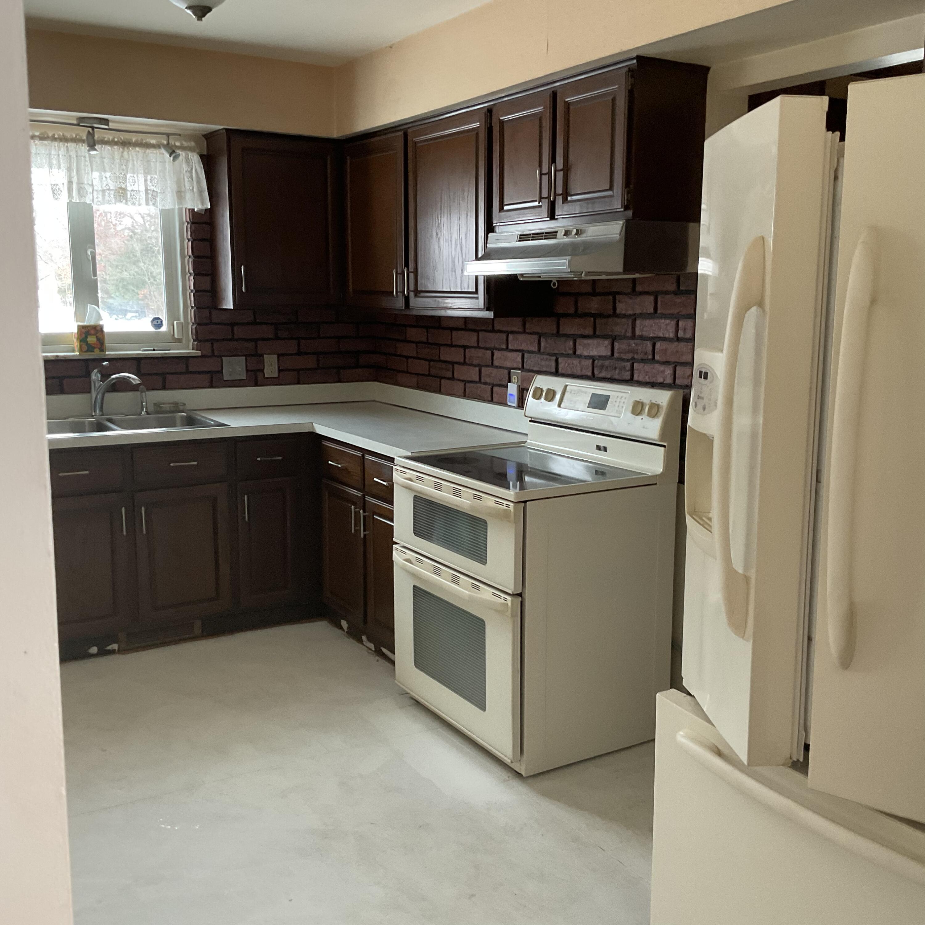 42950 Bemis Road Belleville, MI 48111 - Photo 8 of 18 9A0F7D27-3CD4-410A-99D0-23EAB6FBC69B