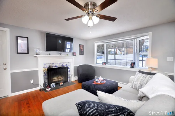 $285,000 | 95 Colony Drive, Winchester, CT 06098