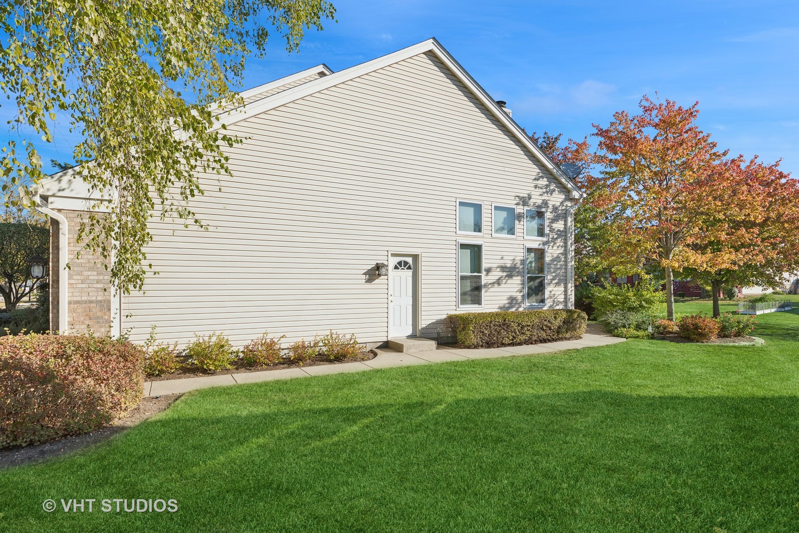 1045 Ravinia Drive Gurnee, IL 60031 - Photo 11 of 54 Gallery Image 11