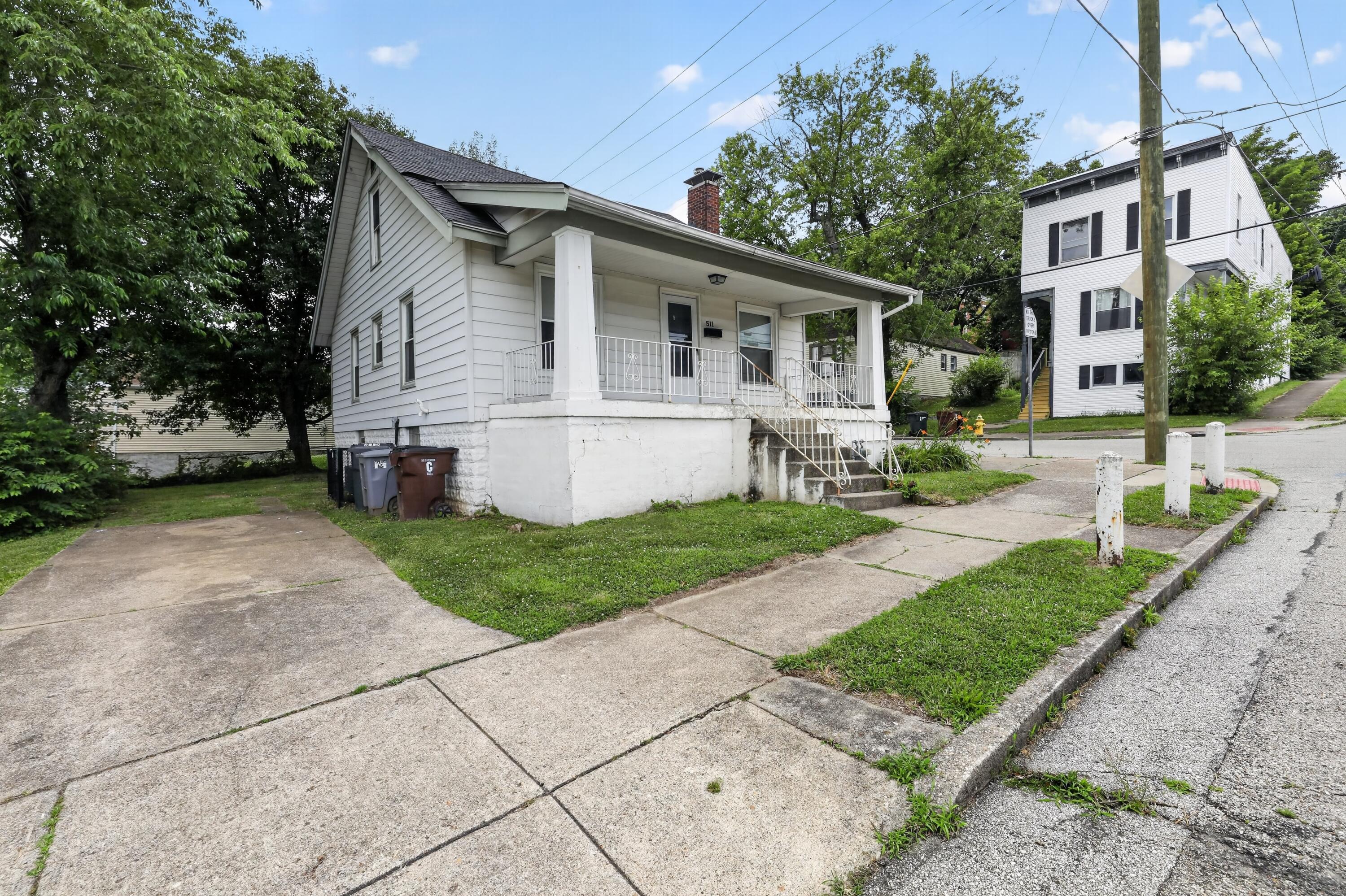 511 West 16th Street Covington, KY 41014 - Photo 3 of 30 02_511_W_16th_St-Exterior-0001
