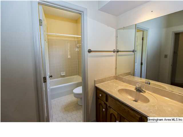 2808 Crossgate Circle Birmingham, AL 35216 - Photo 16 of 32