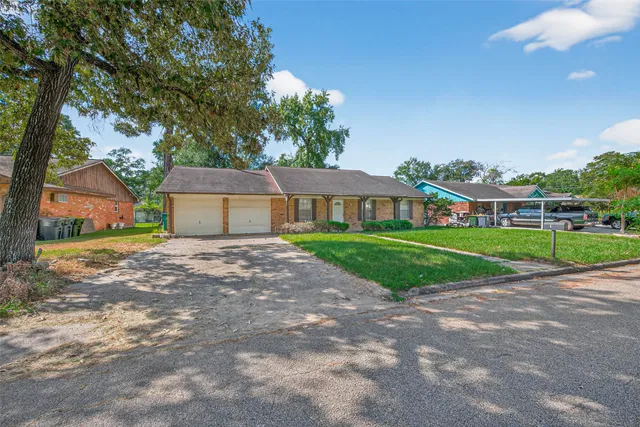 $1,650 | 108 Belvedere Drive, Conroe, TX 77301