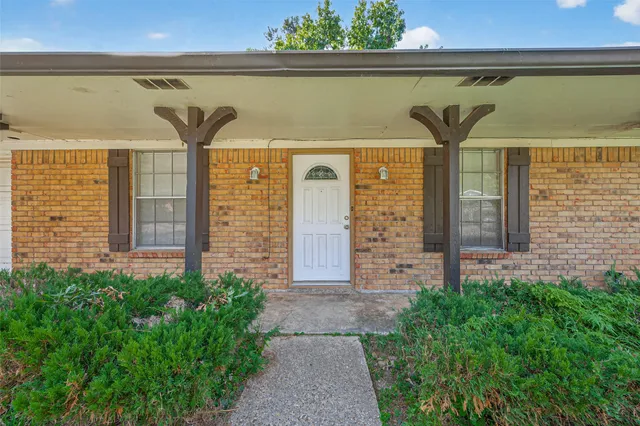 $1,650 | 108 Belvedere Drive, Conroe, TX 77301