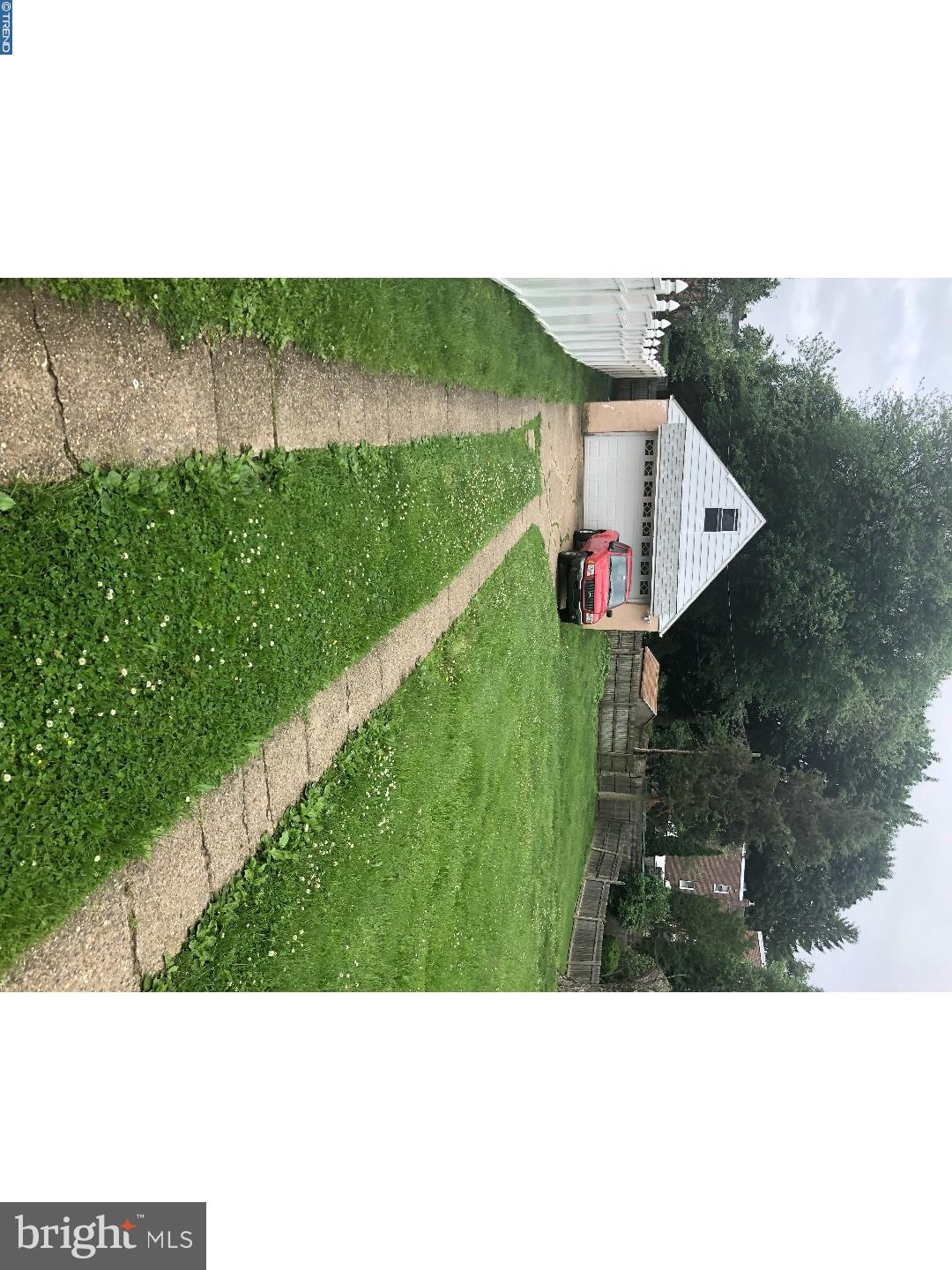 1112 Byberry Road Philadelphia, PA 19116 - Photo 20 of 24 Garage