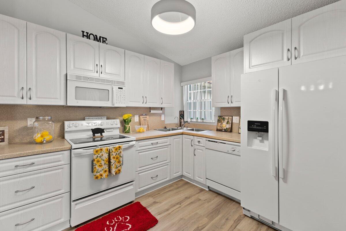 15443 Floral Club Road Delray Beach, FL 33484 - Photo 14 of 48 4