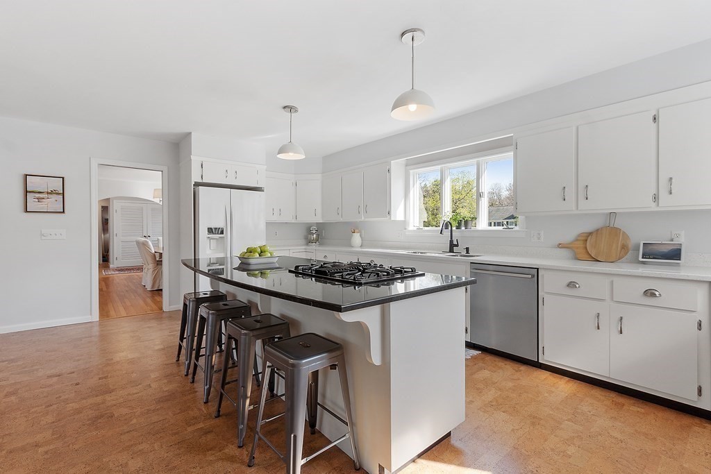 343 Silver Hill Road Concord, MA 01742 - Photo 8 of 41 Gallery Image 8