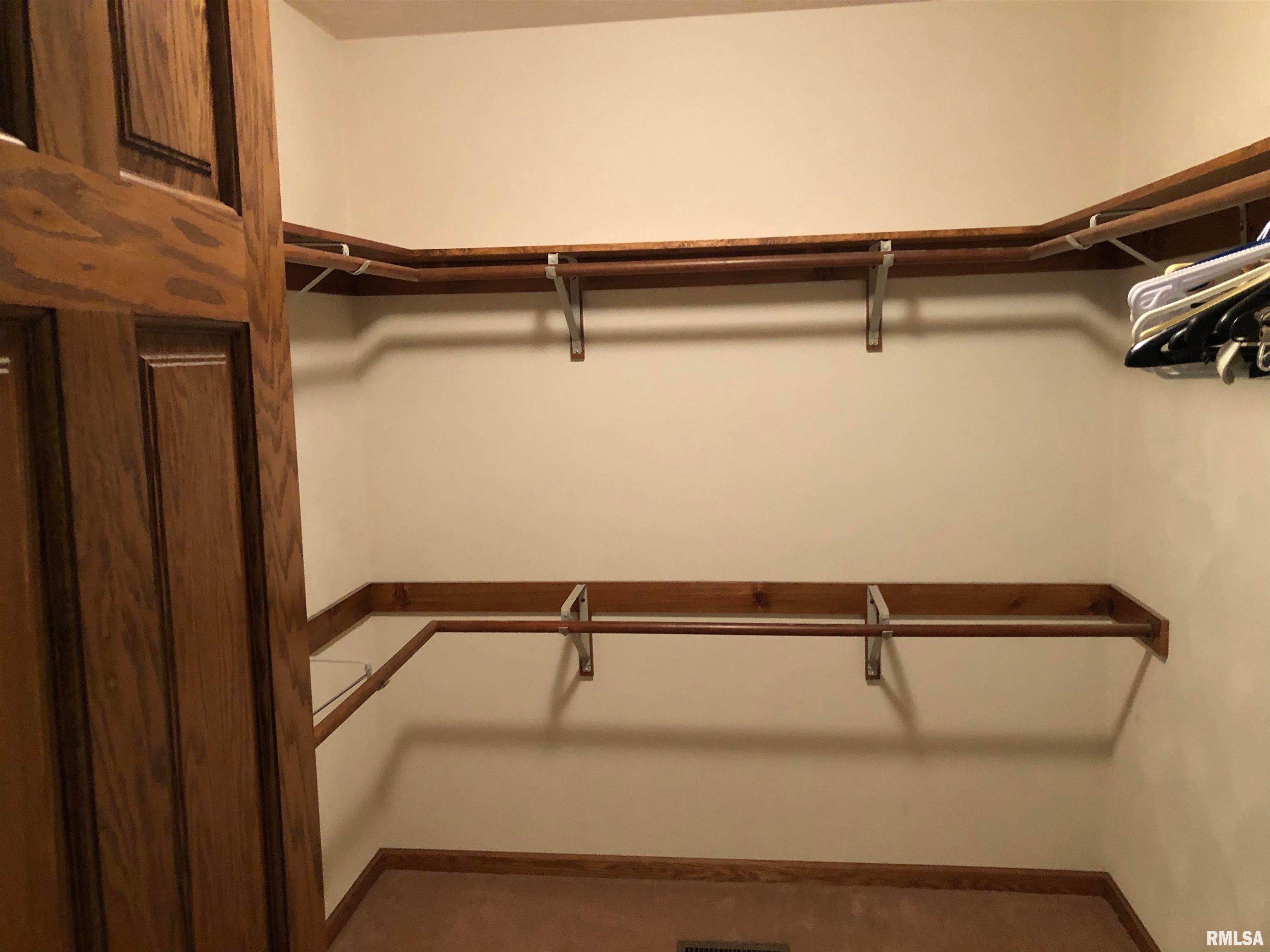 9711 Countryside Lane Edwards, IL 61528 - Photo 12 of 20 Gallery Image 12