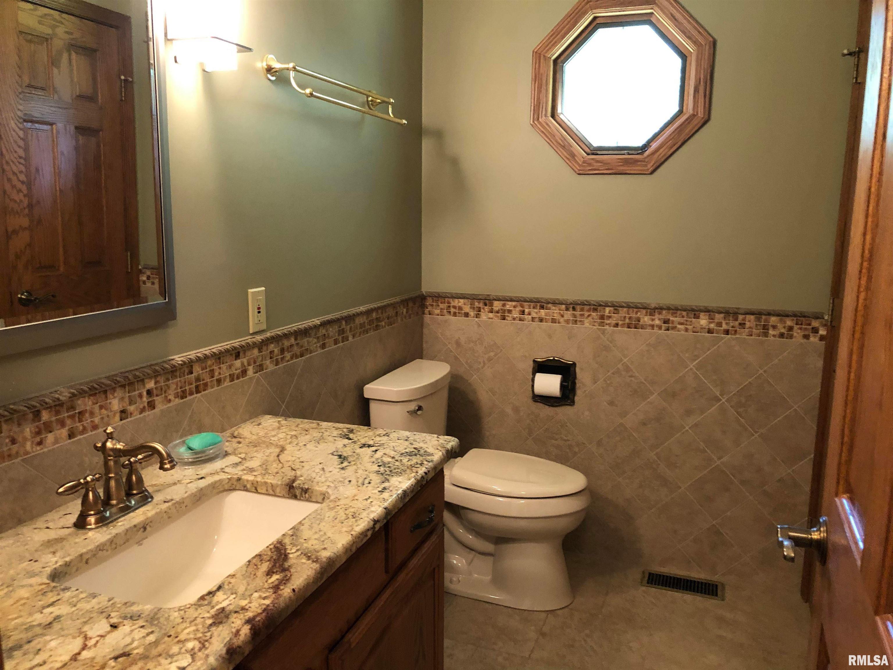 9711 Countryside Lane Edwards, IL 61528 - Photo 13 of 20 Gallery Image 13