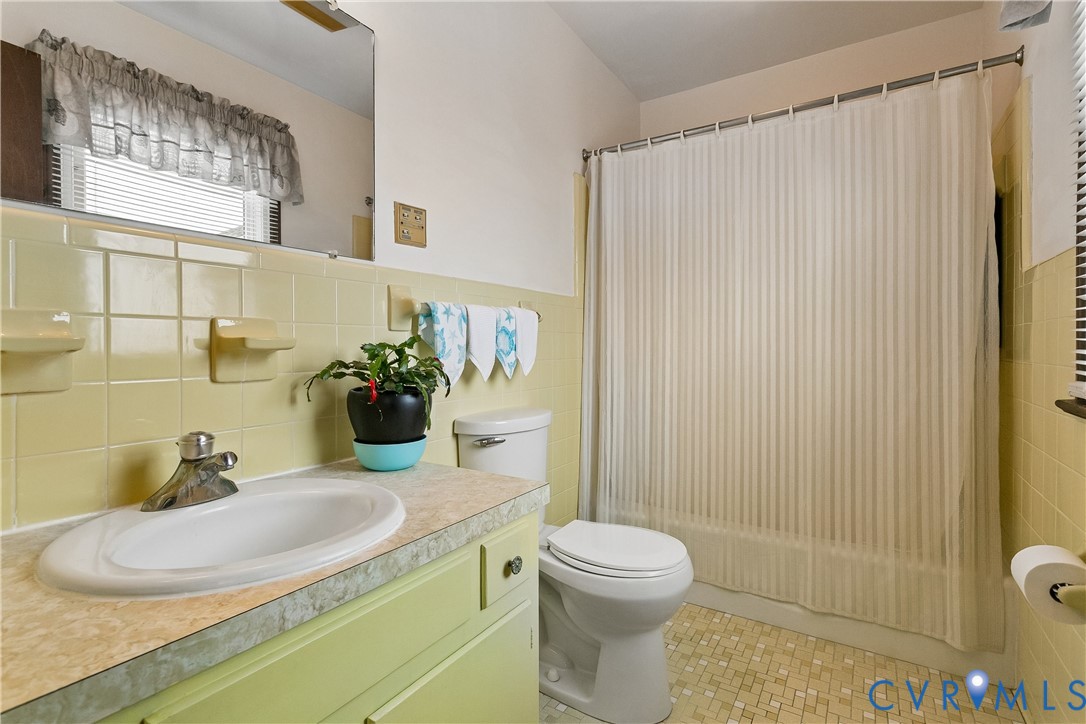 8950 Cook Drive Hayes, VA 23072 - Photo 33 of 45