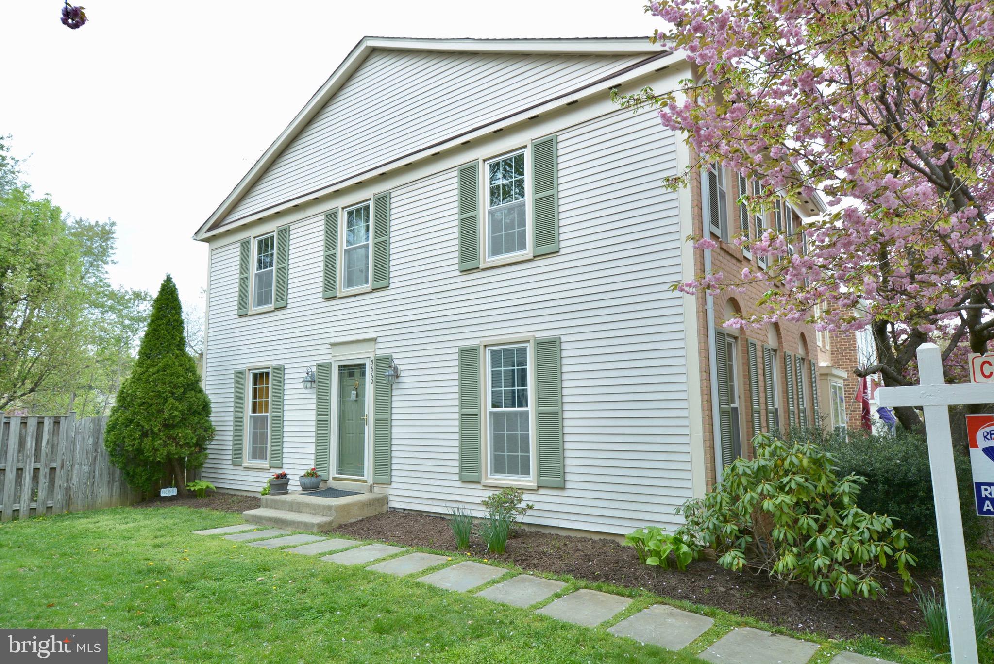 5662 Ridge View Drive Alexandria, VA 22310 - Photo 1 of 43 Private entrance with this END UNIT!