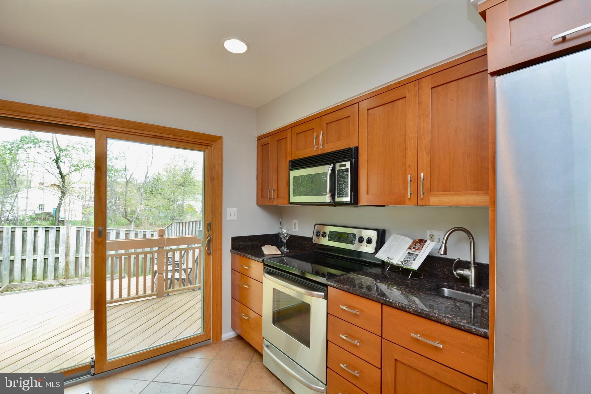 5662 Ridge View Drive Alexandria, VA 22310 - Photo 12 of 43 Gallery Image 12