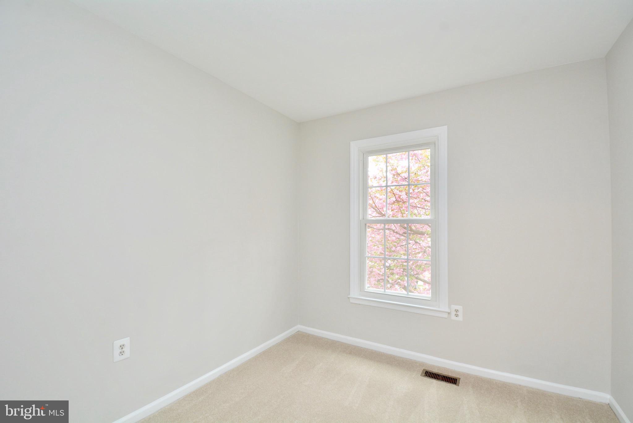 5662 Ridge View Drive Alexandria, VA 22310 - Photo 24 of 43 Bedroom 3