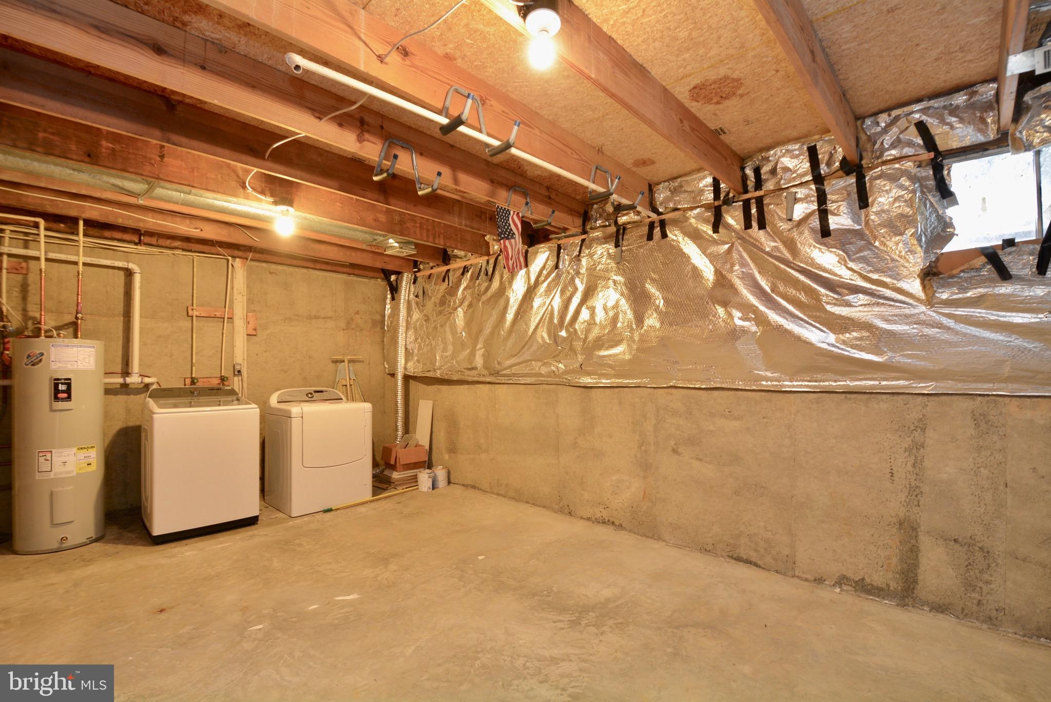 5662 Ridge View Drive Alexandria, VA 22310 - Photo 41 of 43 Laundry room with large storage area