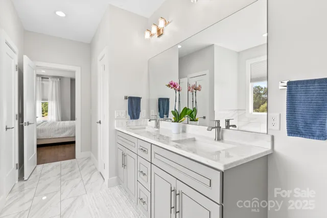 $699,000 | 119 Big Sky Drive, Leicester, NC 28748