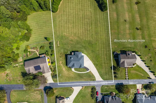 $699,000 | 119 Big Sky Drive, Leicester, NC 28748