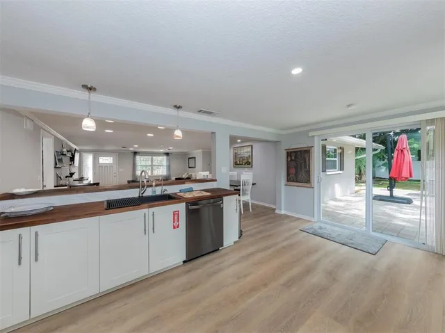 $4,500 | 6115 Carlton Avenue, Sarasota, FL 34231