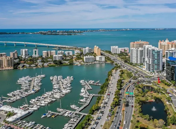 $4,500 | 6115 Carlton Avenue, Sarasota, FL 34231