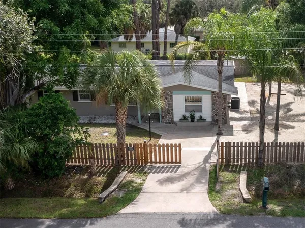$4,500 | 6115 Carlton Avenue, Sarasota, FL 34231