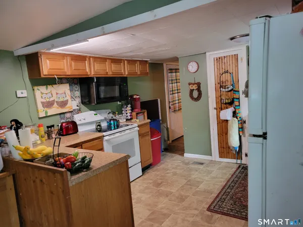 $189,900 | 16 Marlene Drive, Ledyard, CT 06339