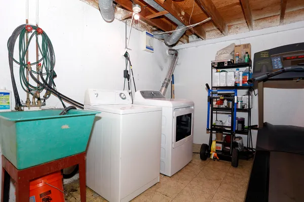 $3,000 | 1616 Washtenaw Avenue, Ypsilanti, MI 48197