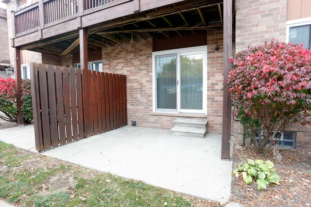 $3,000 | 1616 Washtenaw Avenue, Ypsilanti, MI 48197