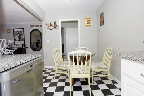 $3,000 | 1616 Washtenaw Avenue, Ypsilanti, MI 48197