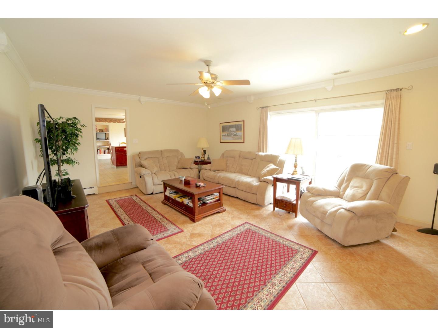 643 Dutch Mill Road Newfield, NJ 08344 - Photo 8 of 25 Family Room