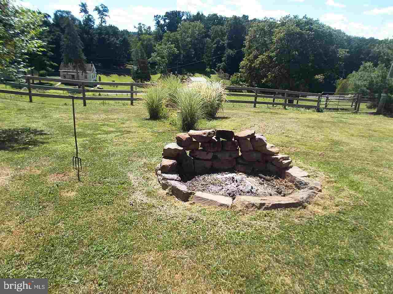 5640 Lischeys Church Road Spring Grove, PA 17362 - Photo 22 of 32