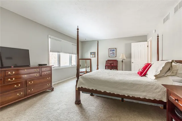 $349,900 | 86 Great Wood Circle, Perinton, NY 14450