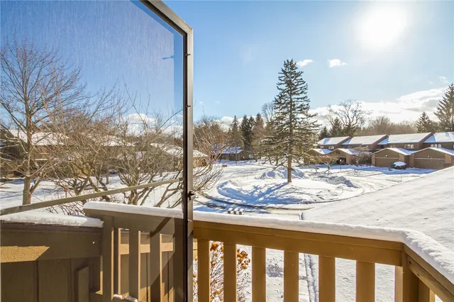 $349,900 | 86 Great Wood Circle, Perinton, NY 14450