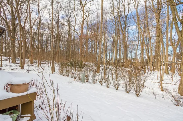 $349,900 | 86 Great Wood Circle, Perinton, NY 14450