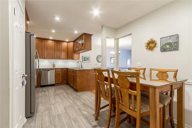 $349,900 | 86 Great Wood Circle, Perinton, NY 14450