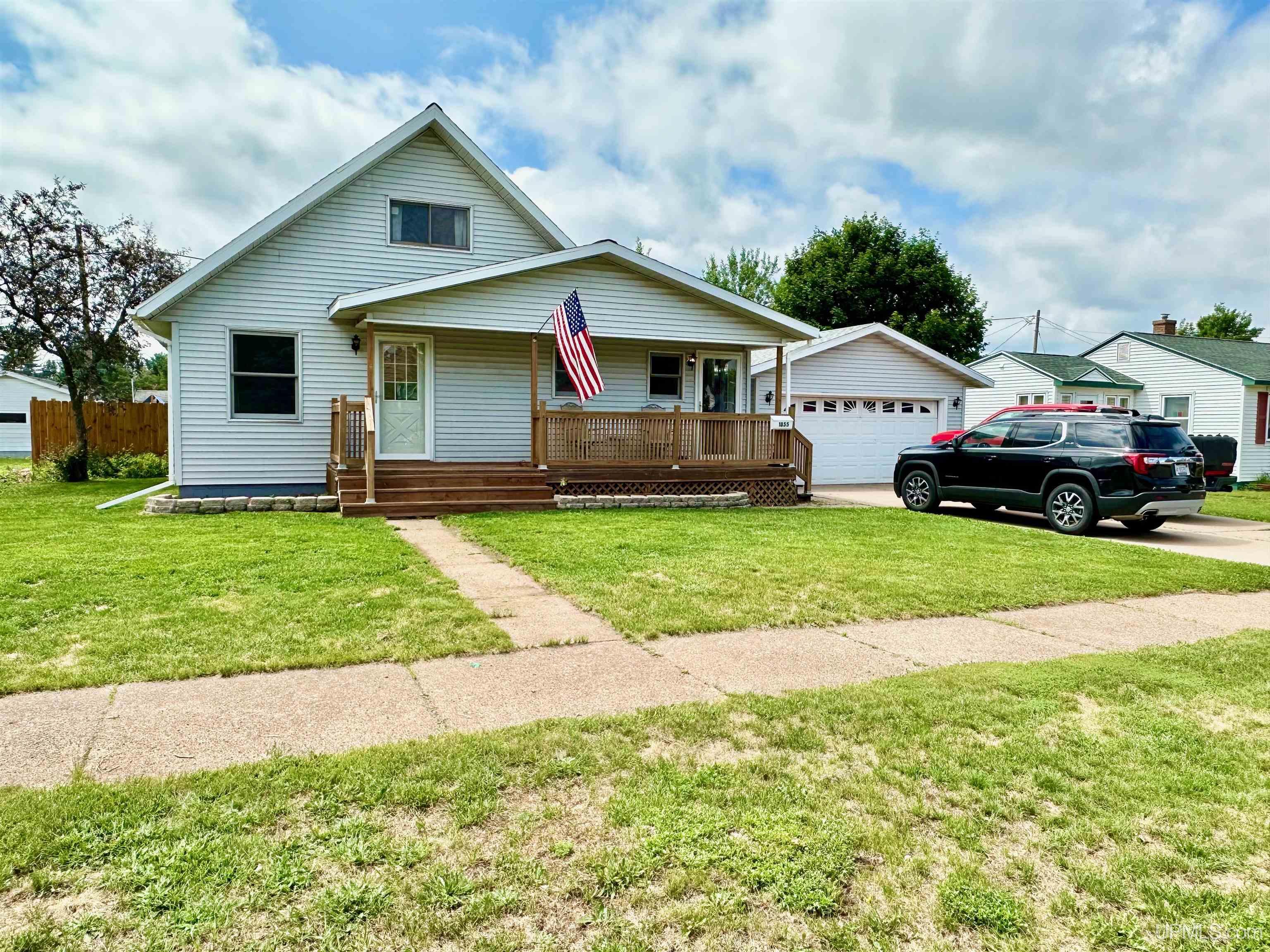 1855 Hewitt Street Ishpeming, MI 49849 - Photo 1 of 20 Gallery Image 1