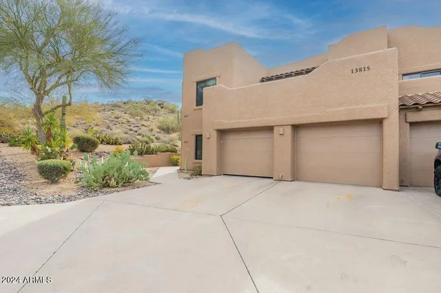 $469,900 | 13815 North Mirage Heights Court, Unit 211, Fountain Hills, AZ 85268