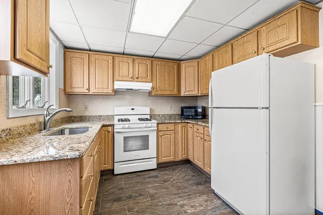 $3,200 | 16 Porter Street, Unit 2, Somerville, MA 02143