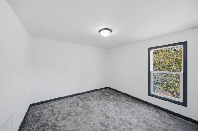 $132,900 | 1213 West 4th Street, Dixon, IL 61021