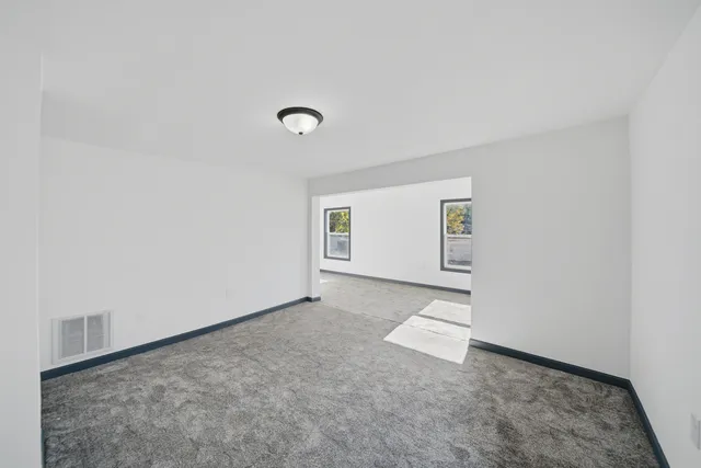 $132,900 | 1213 West 4th Street, Dixon, IL 61021