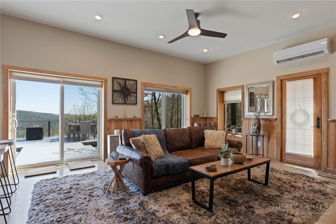 3086 Summit Road Purlear, NC 28665 - Photo 10 of 31