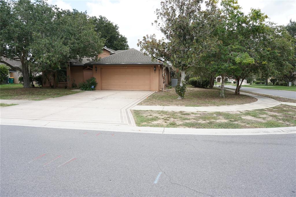 4531 Treasure Cay Road Tavares, FL 32778 - Photo 2 of 58 Gallery Image 2
