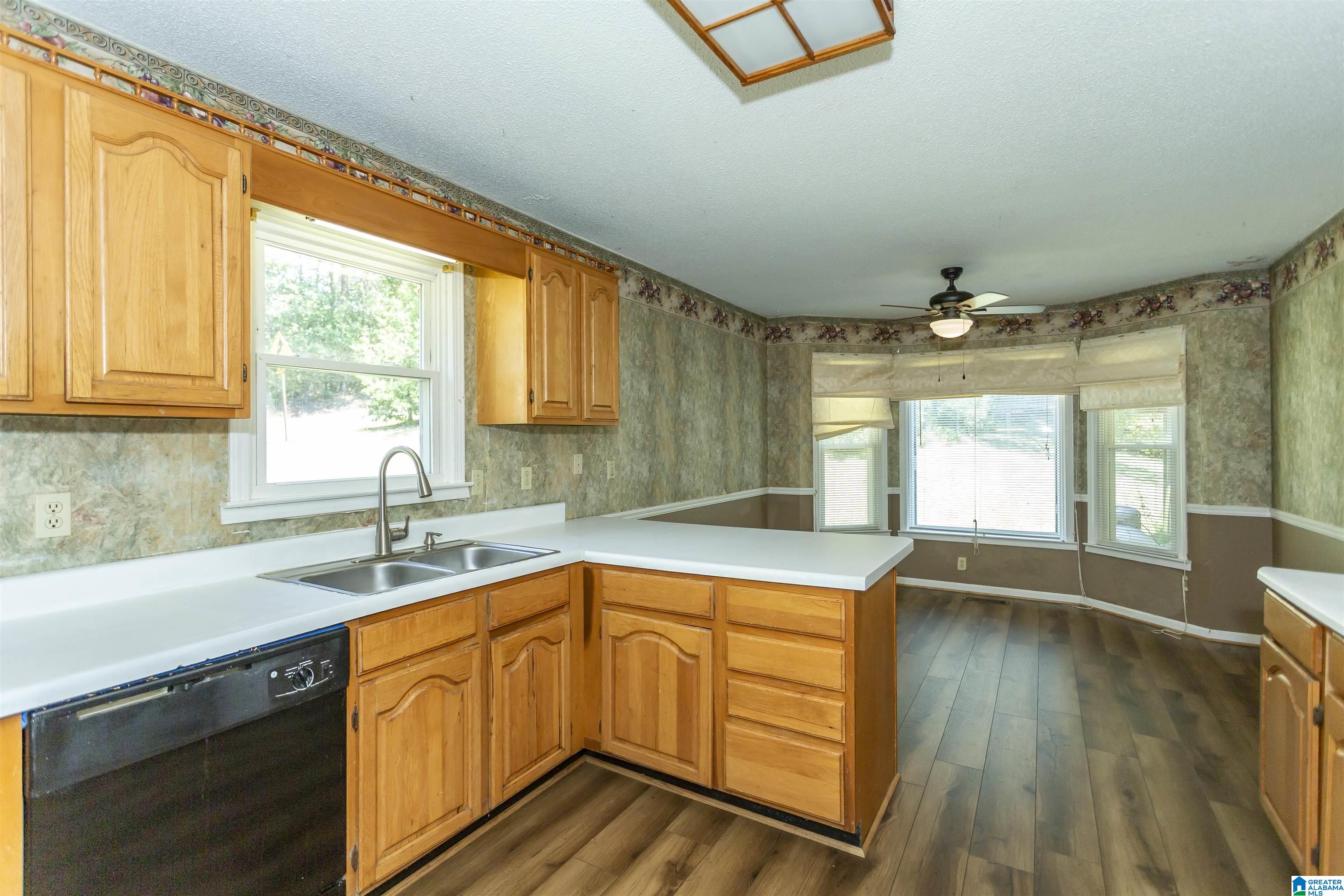 1901 Lakeside Drive McCalla, AL 35111 - Photo 16 of 63