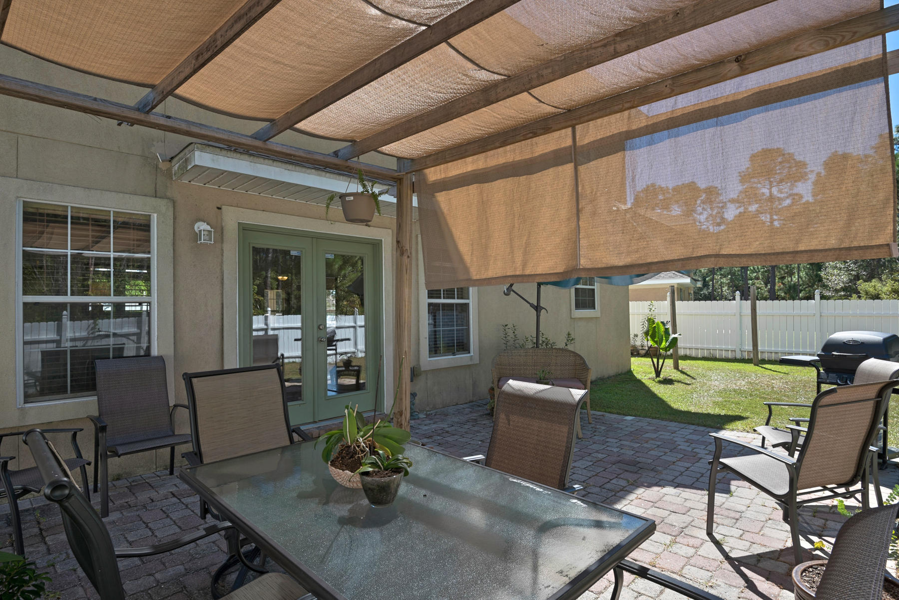 30 Red Maple Court Santa Rosa Beach, FL 32459 - Photo 18 of 36 a living room filled with furniture