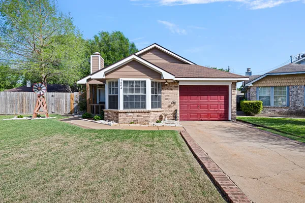 $210,000 | 1804 Spruce Drive, Rosenberg, TX 77471