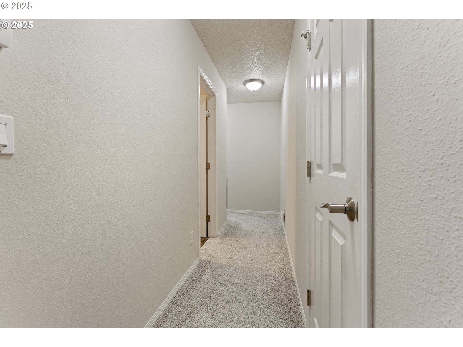 4320 South Corbett Avenue, Unit 202 Portland, OR 97239 - Photo 2 of 33 a bathroom with a shower