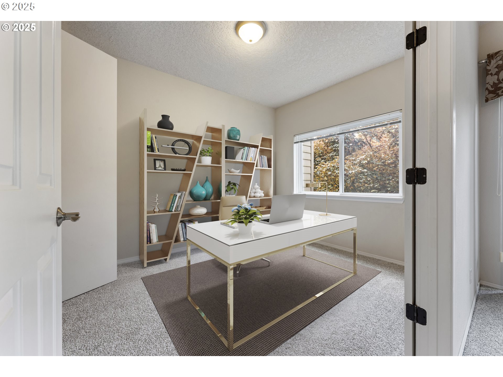 4320 South Corbett Avenue, Unit 202 Portland, OR 97239 - Photo 31 of 33 a living room with hard wood floors and a table