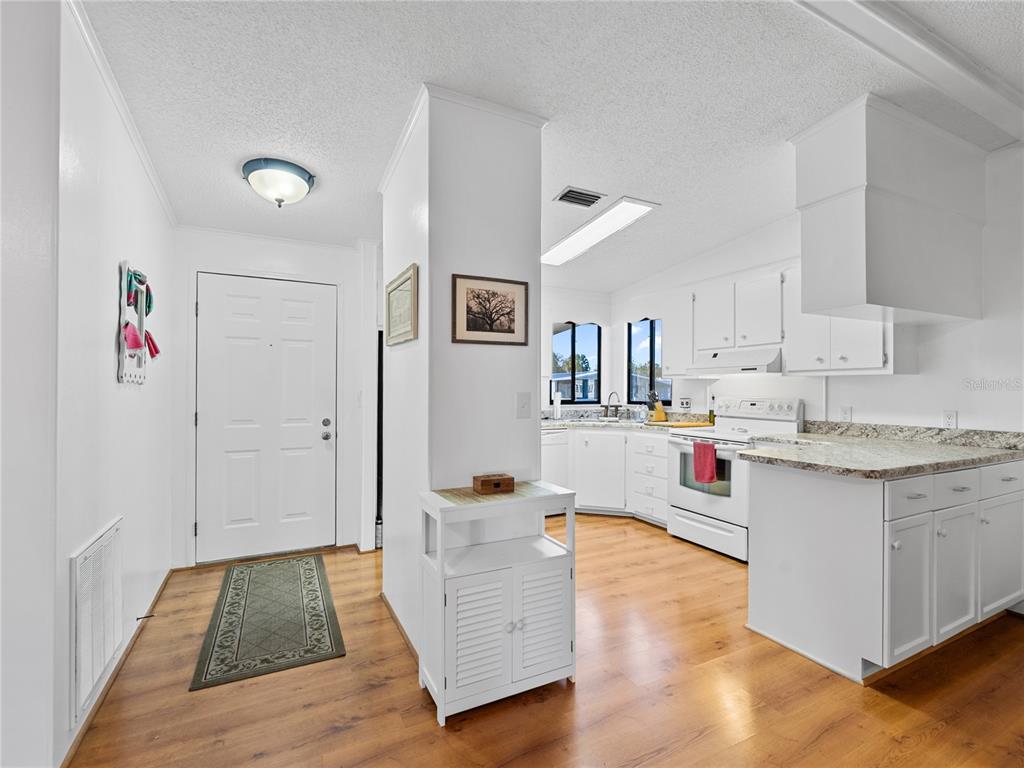 1740 Southwest 35th Circle Okeechobee, FL 34974 - Photo 5 of 32