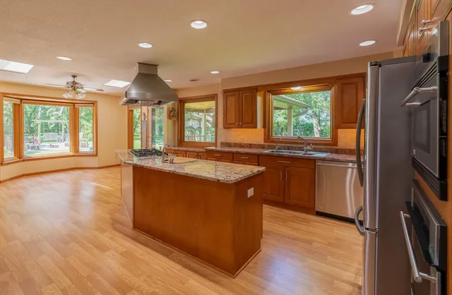 $699,000 | 13698 Maple Road, Mapleton, MN 56065