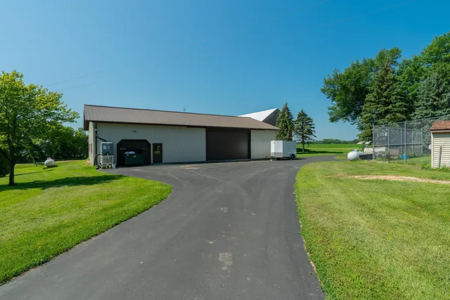 $699,000 | 13698 Maple Road, Mapleton, MN 56065