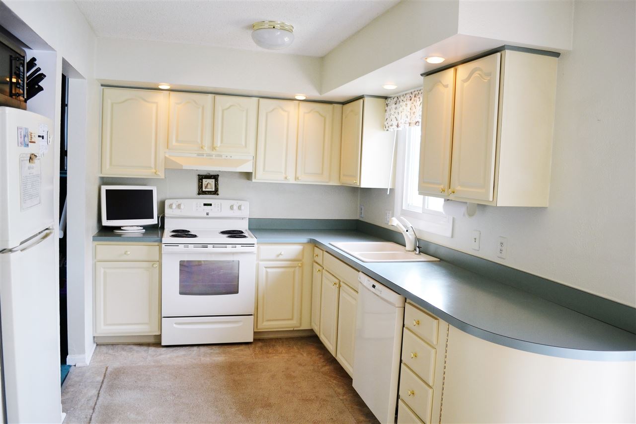 3758 Wemple Road Traverse City, MI 49686 - Photo 6 of 19 1821848-5.JPG