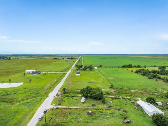$499,000 | 17132 County Road 268, East Bernard, TX 77435